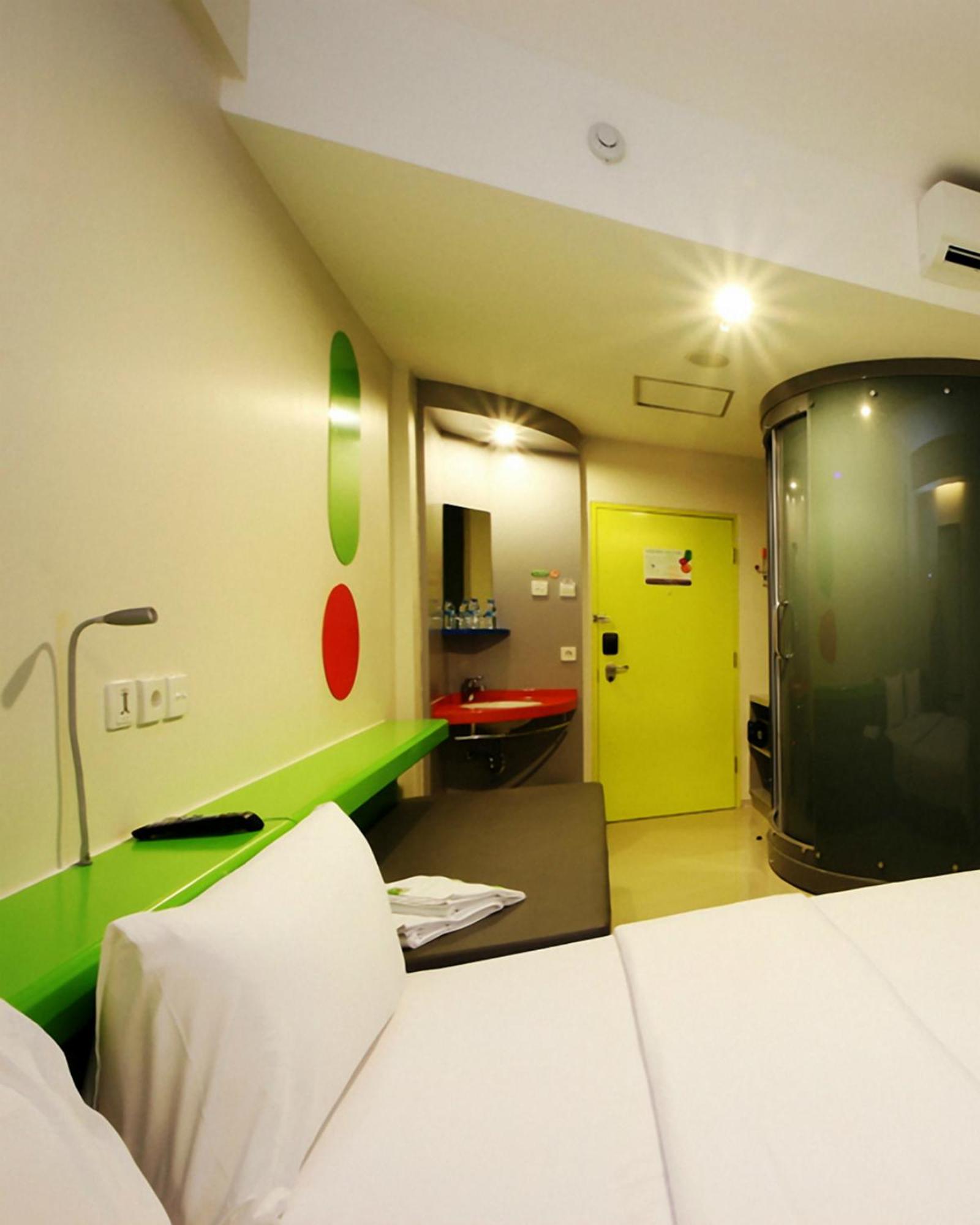 Pop! Hotel Airport Jakarta Tangerang Esterno foto
