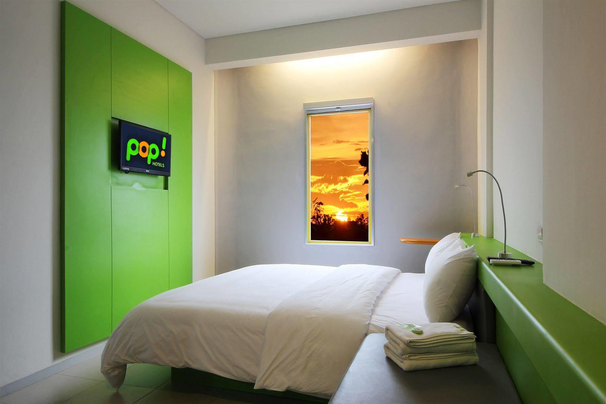 Pop! Hotel Airport Jakarta Tangerang Esterno foto